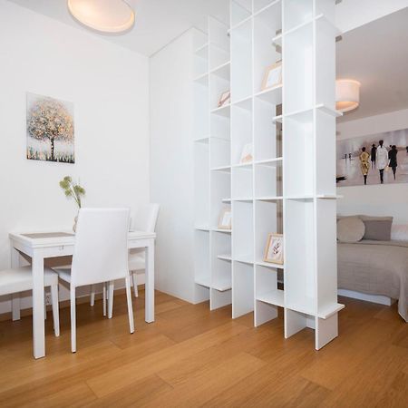 Luxury 1Bdrm On The 28Th Floor Bratislava Exterior foto