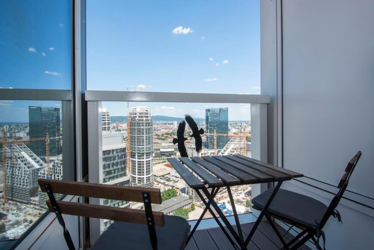 Luxury 1Bdrm On The 28Th Floor Bratislava Exterior foto